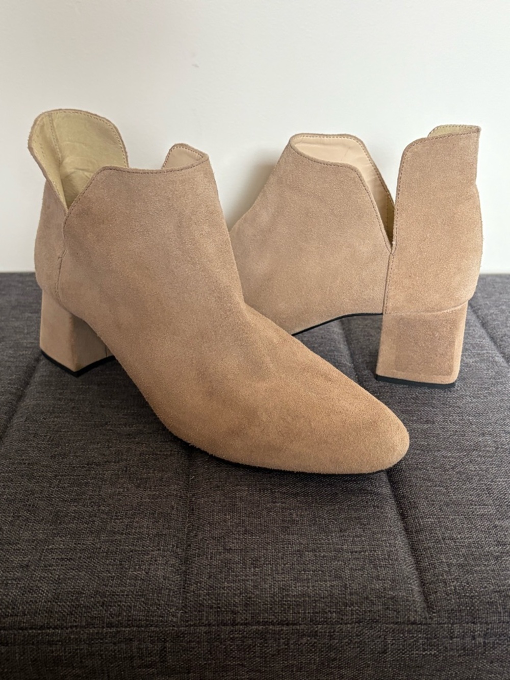Zara Trafaluc Beige Suede Block Heel Ankle Boots- Sz-41 EU